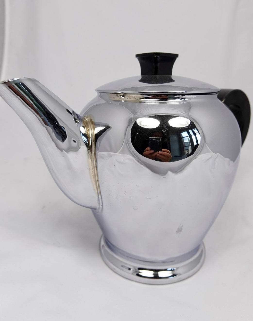 Vintage Chrome and Bakelite Tea Pot