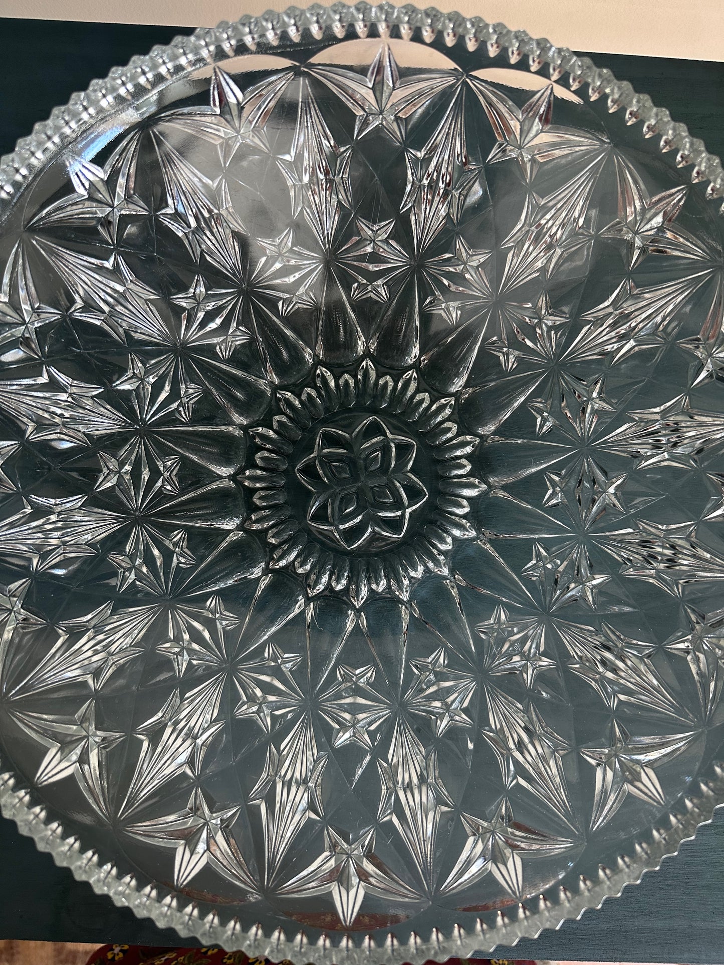 Vintage pressed glass bowl star detail