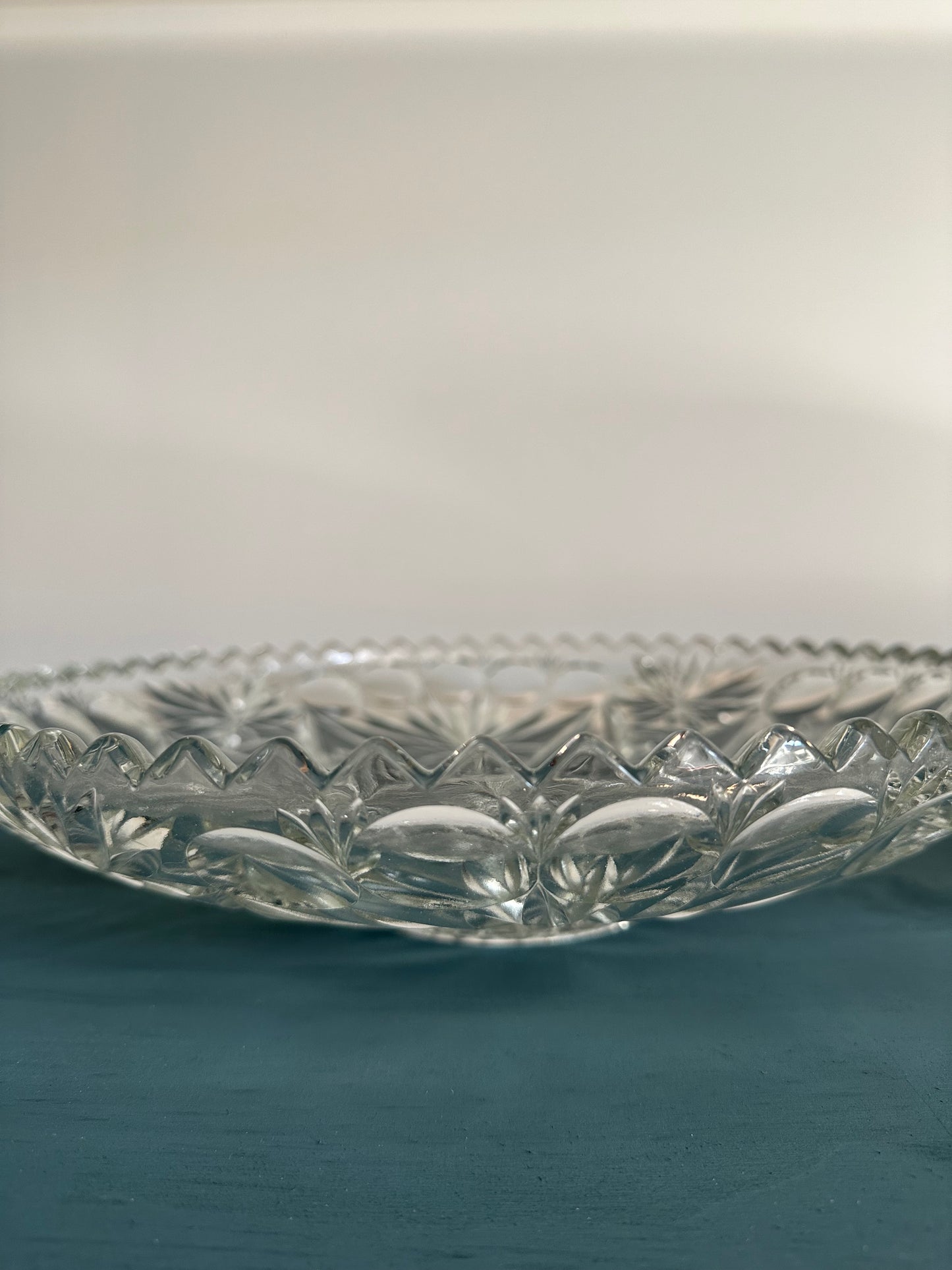 Vintage pressed glass bowl circle detail